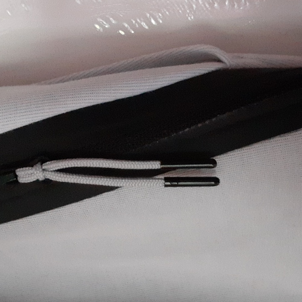 Nike Tech Pants - Picture 5 of 8